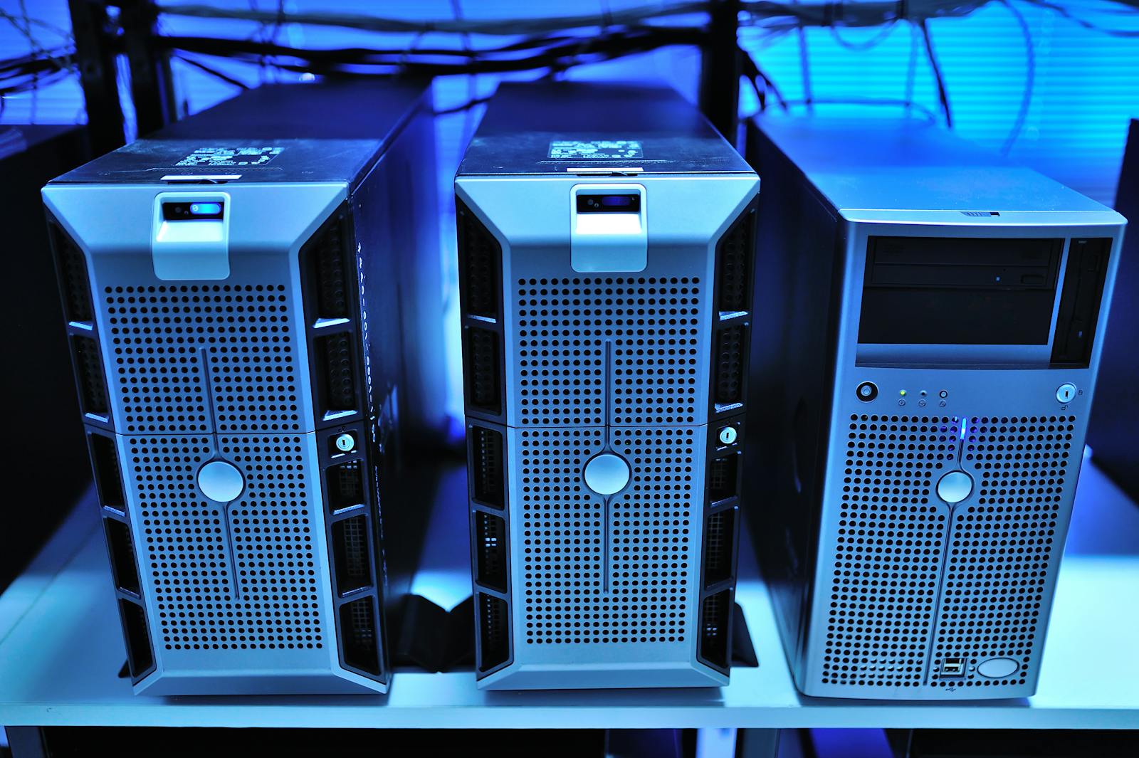 Stargate UAE Begins Phase One: A 1GW AI Compute Cluster Comes Online
